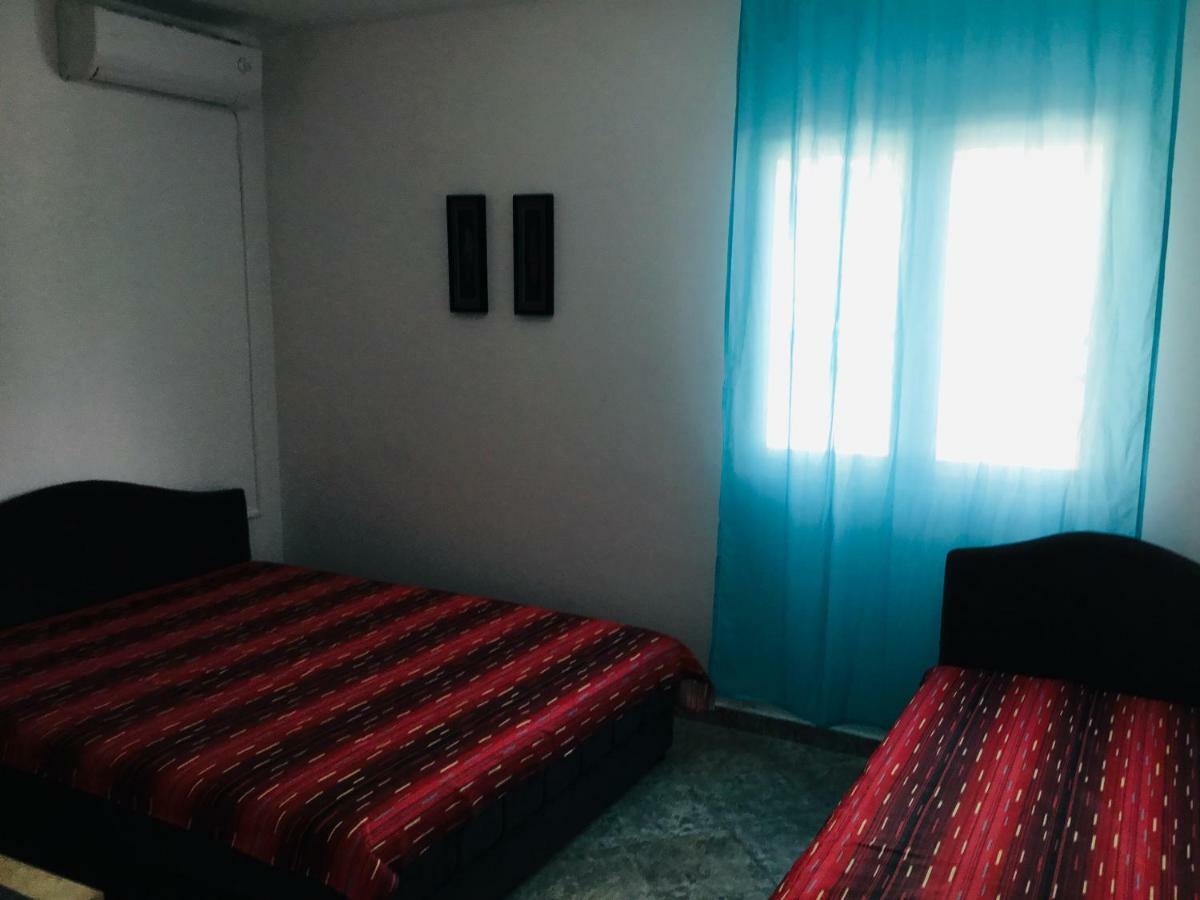 Dk Apartmani Dobra Voda Ngoại thất bức ảnh