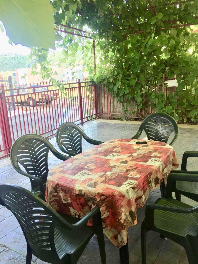 Dk Apartmani Dobra Voda Ngoại thất bức ảnh