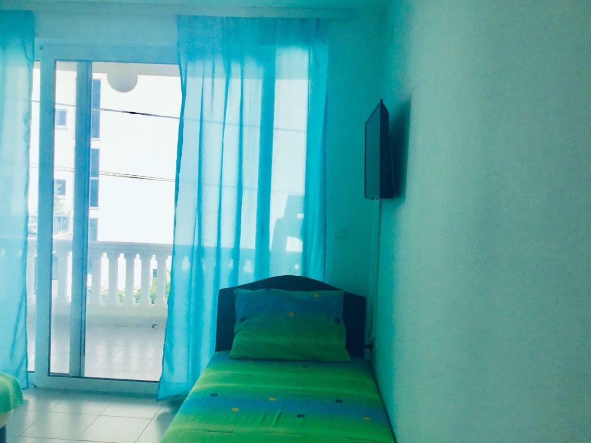 Dk Apartmani Dobra Voda Ngoại thất bức ảnh
